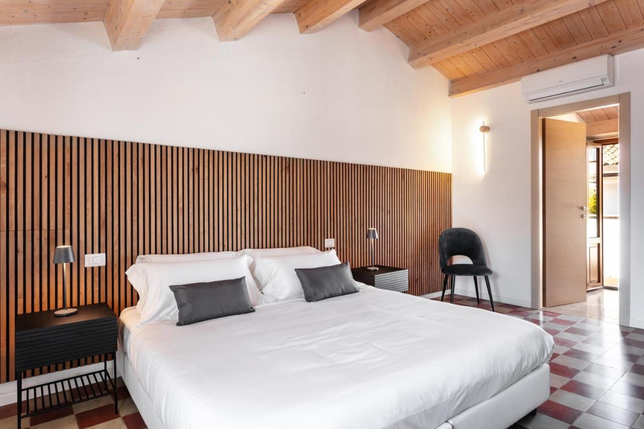Reef Suites Olbia Exterior photo